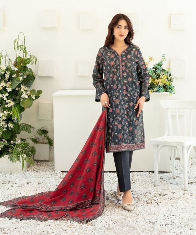 Qalaa 2 Midnight Rose Printed Lawn Suit - Image 1