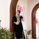 Black Velvet Paisley Embroidered Kurta Set with Tassel Neckline