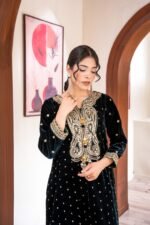 Bottle Green Velvet Paisley Embroidered Kurta Set with Tassel Neckline - Image 5